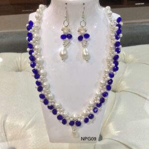 Necklace with Pearls & Blue Bicones
