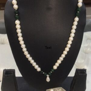 Green & White Pearl Necklace